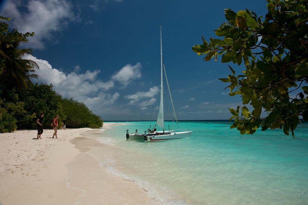 embudu island beach resort maldives